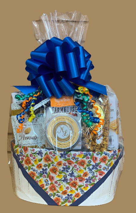 Large Basic Classic Gift Basket