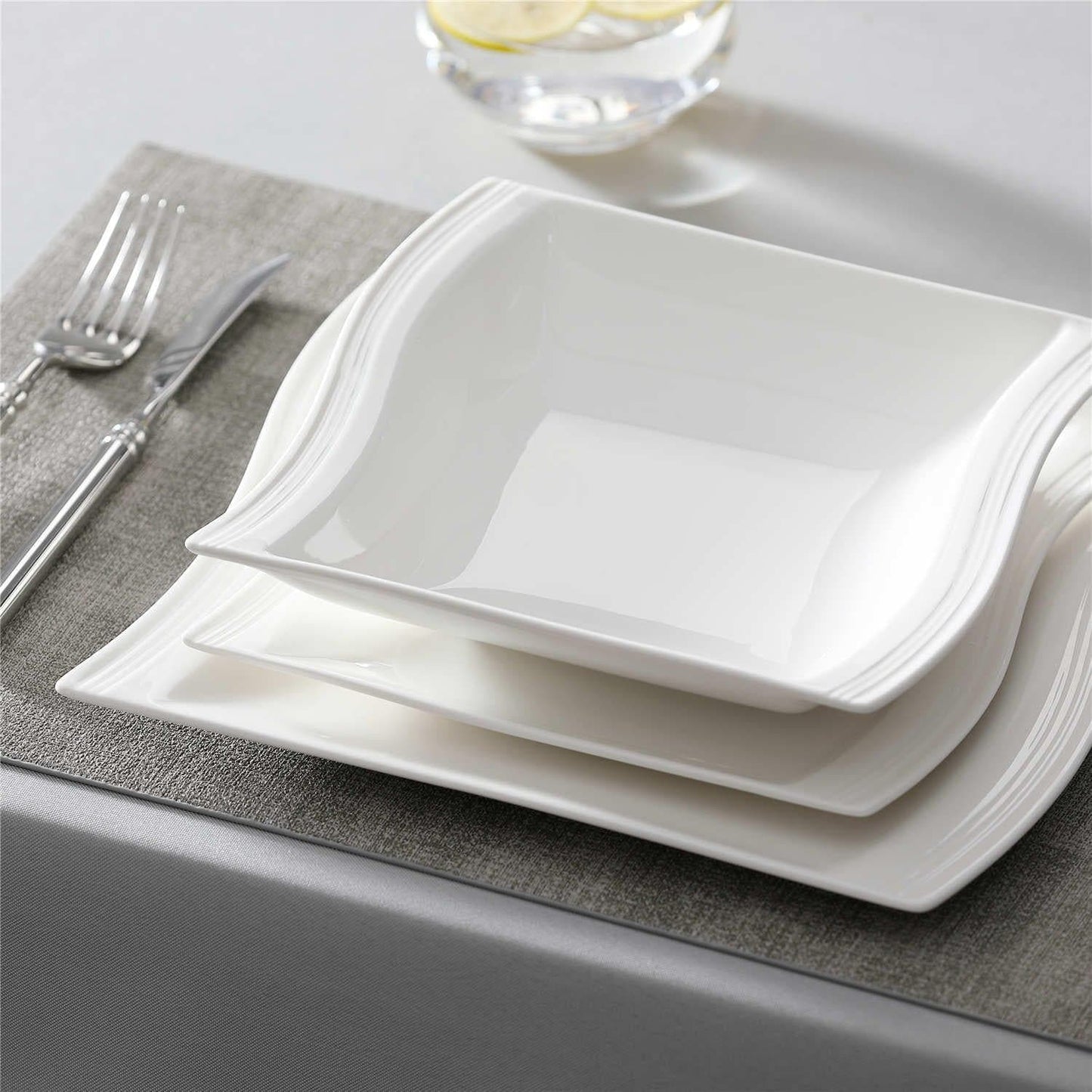 Classy 30 Piece Dinnerware Set