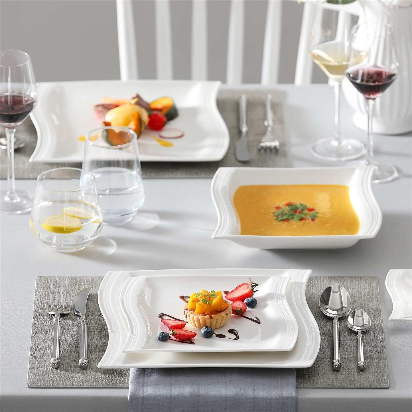 Classy 30 Piece Dinnerware Set