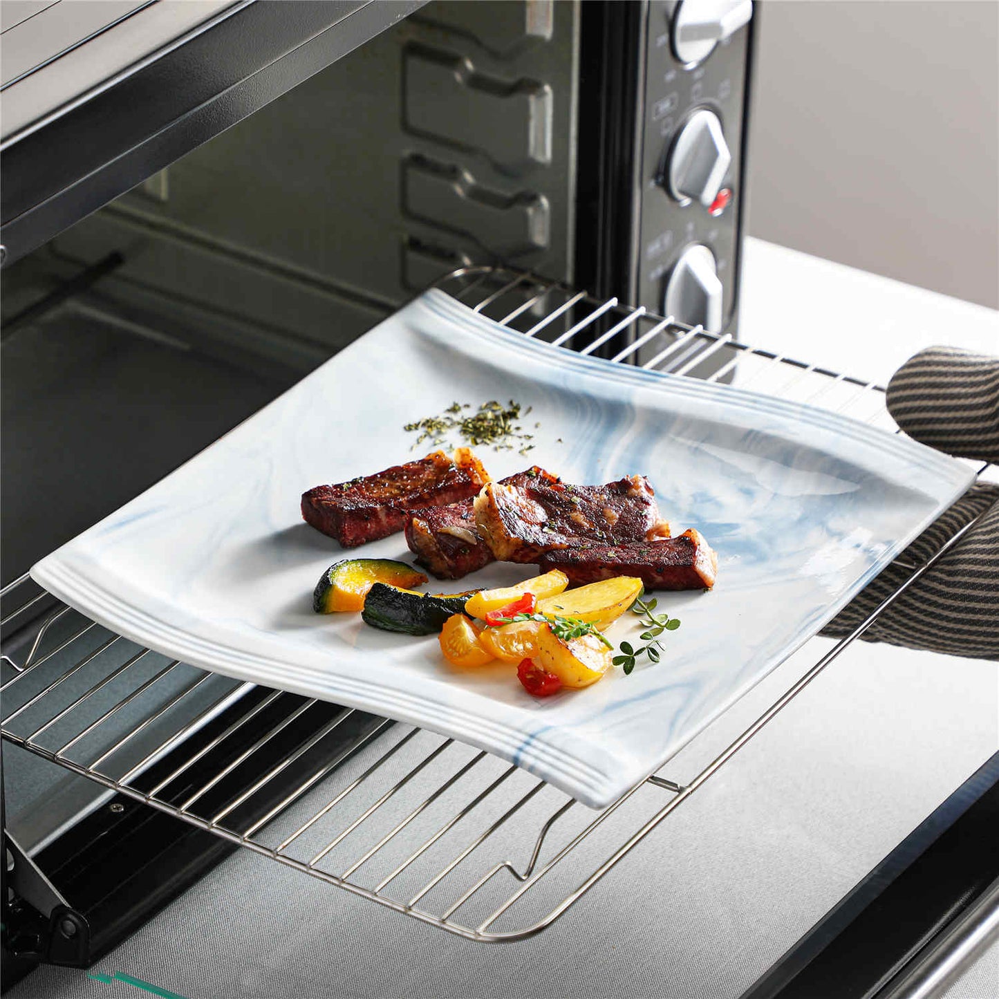 Classy 30 Piece Dinnerware Set