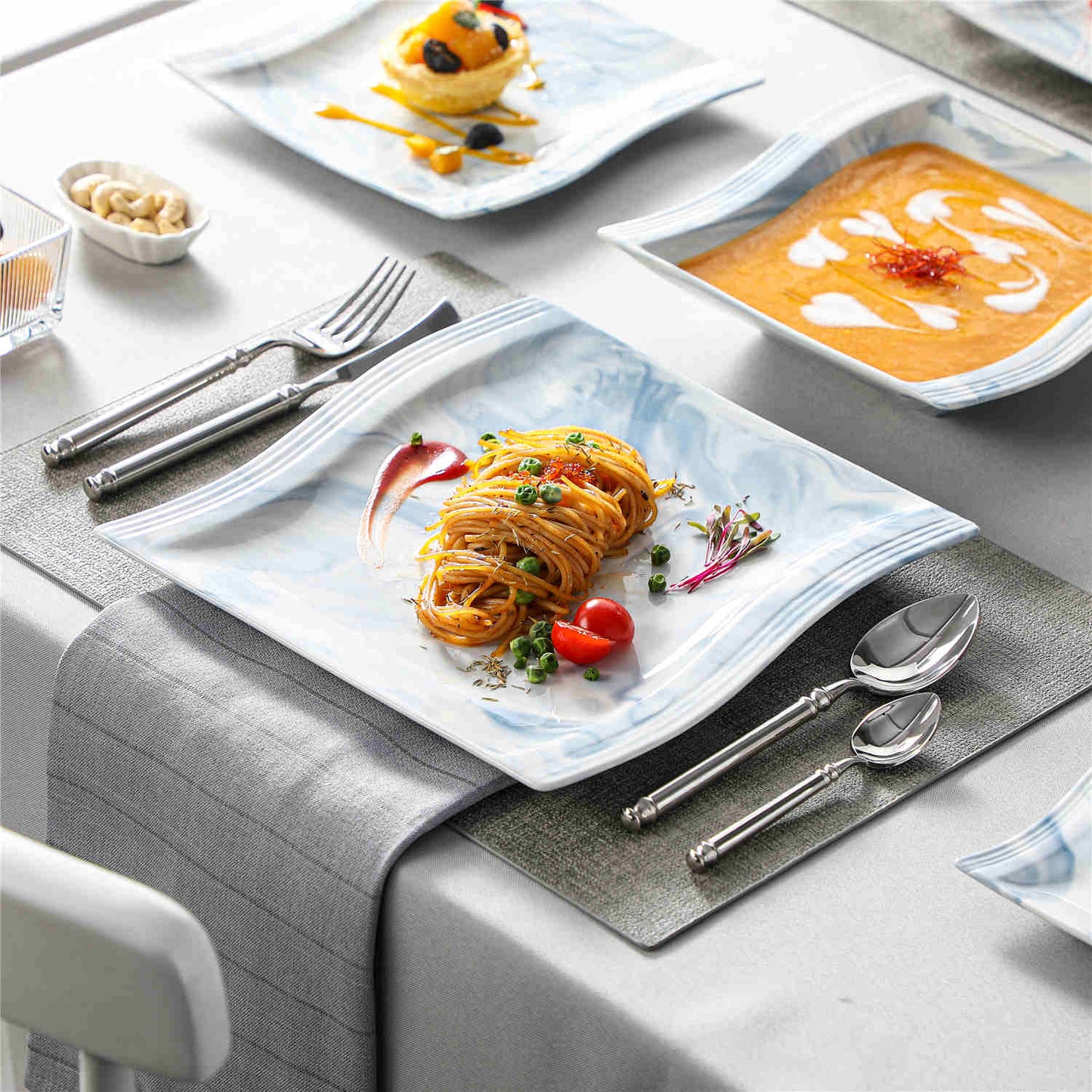 Classy 30 Piece Dinnerware Set