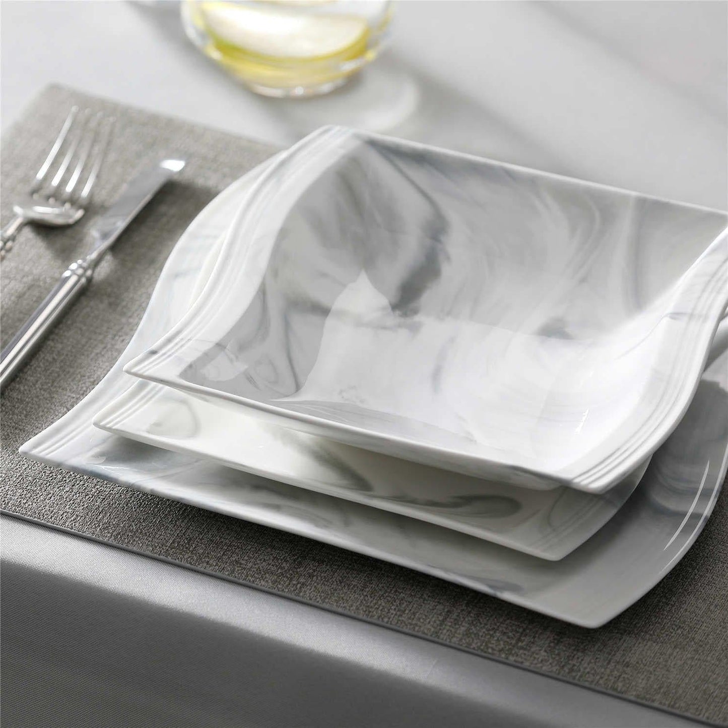 Classy 30 Piece Dinnerware Set