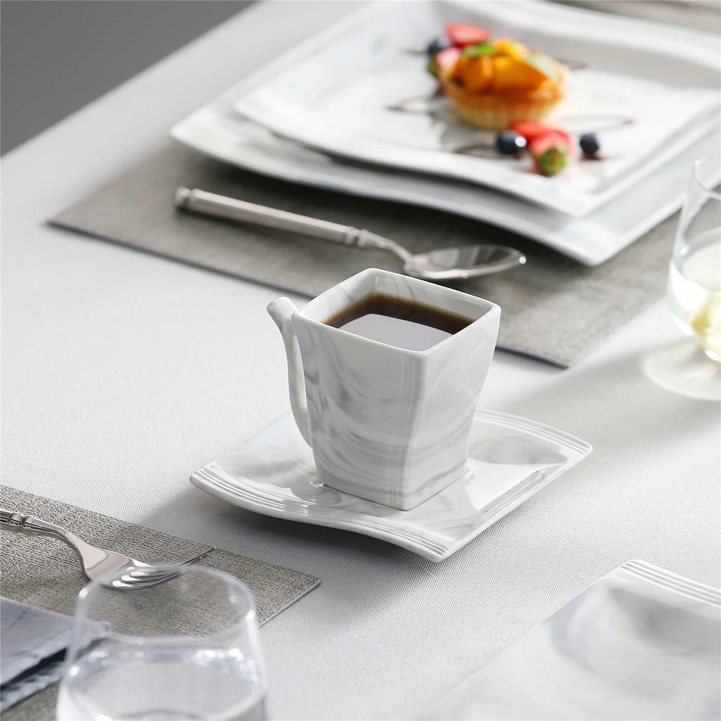 Classy 30 Piece Dinnerware Set