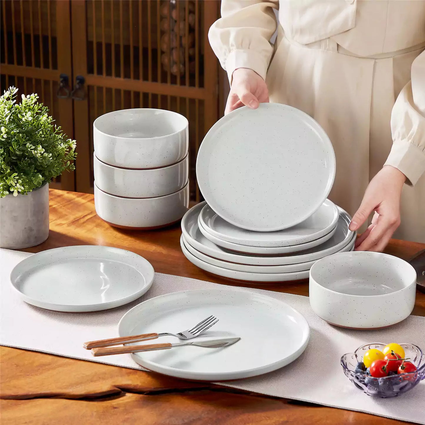 French Country 24 Piece Dinnerware Service for 4