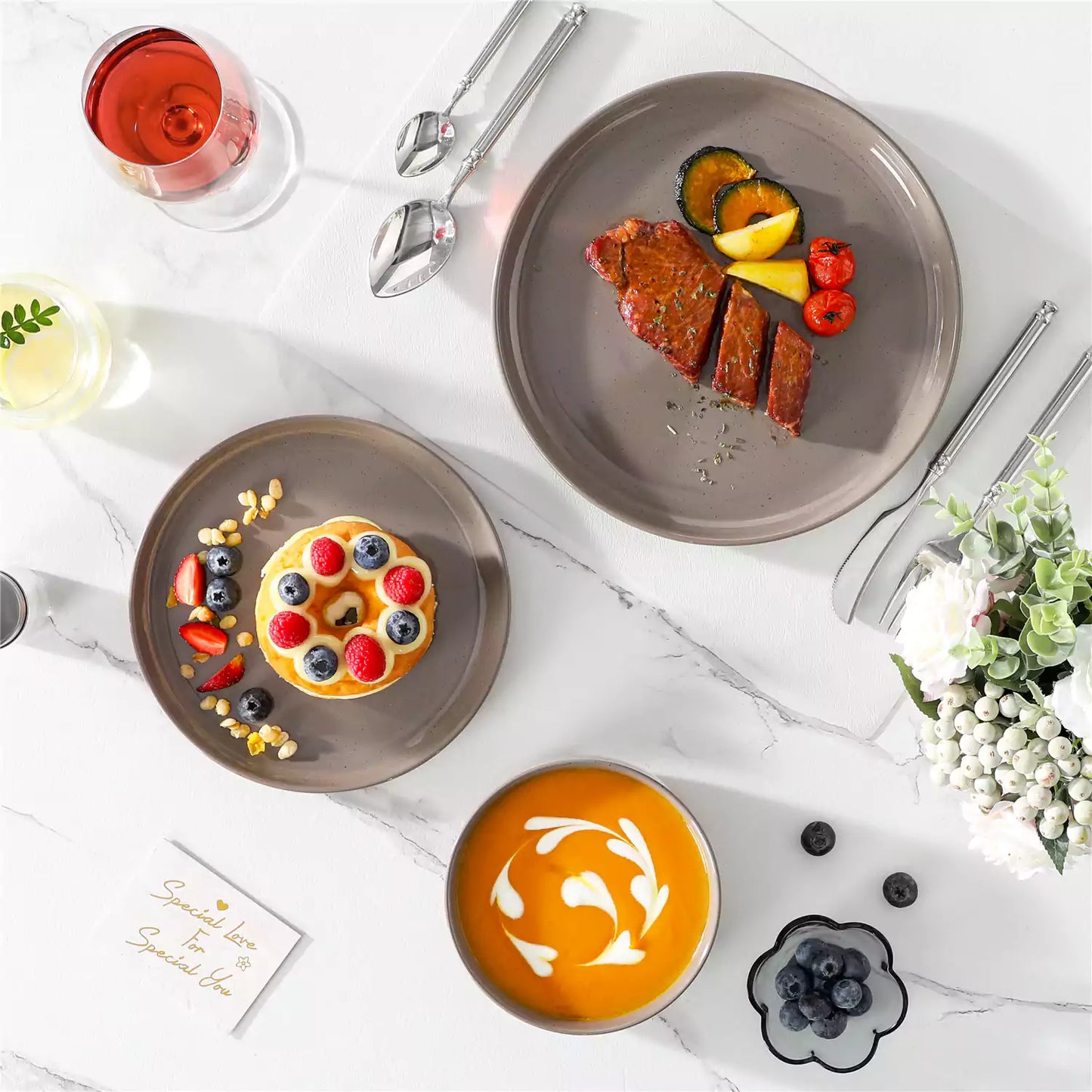 Chic Stoneware 18 Piece Dinnerware Set
