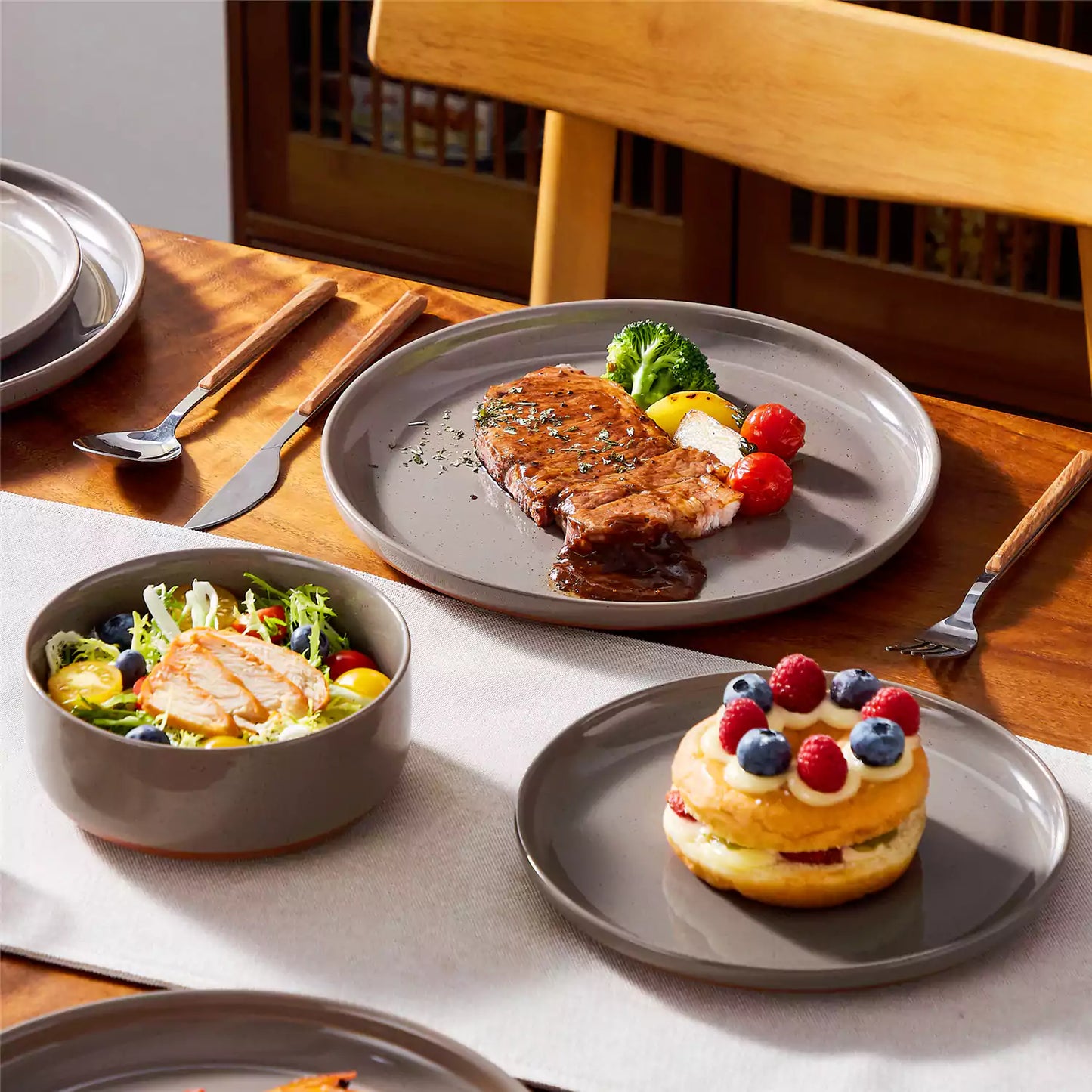 Farmhouse 18 Piece Stoneware Dinnerware Set, serves 6