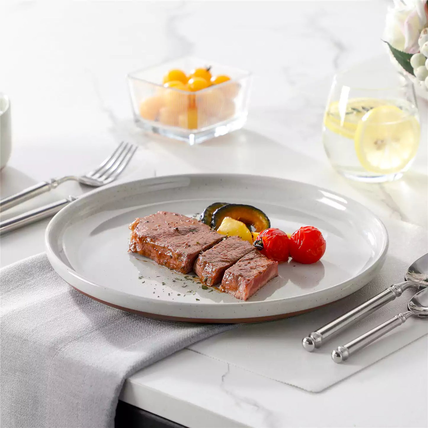 Chic Stoneware 18 Piece Dinnerware Set