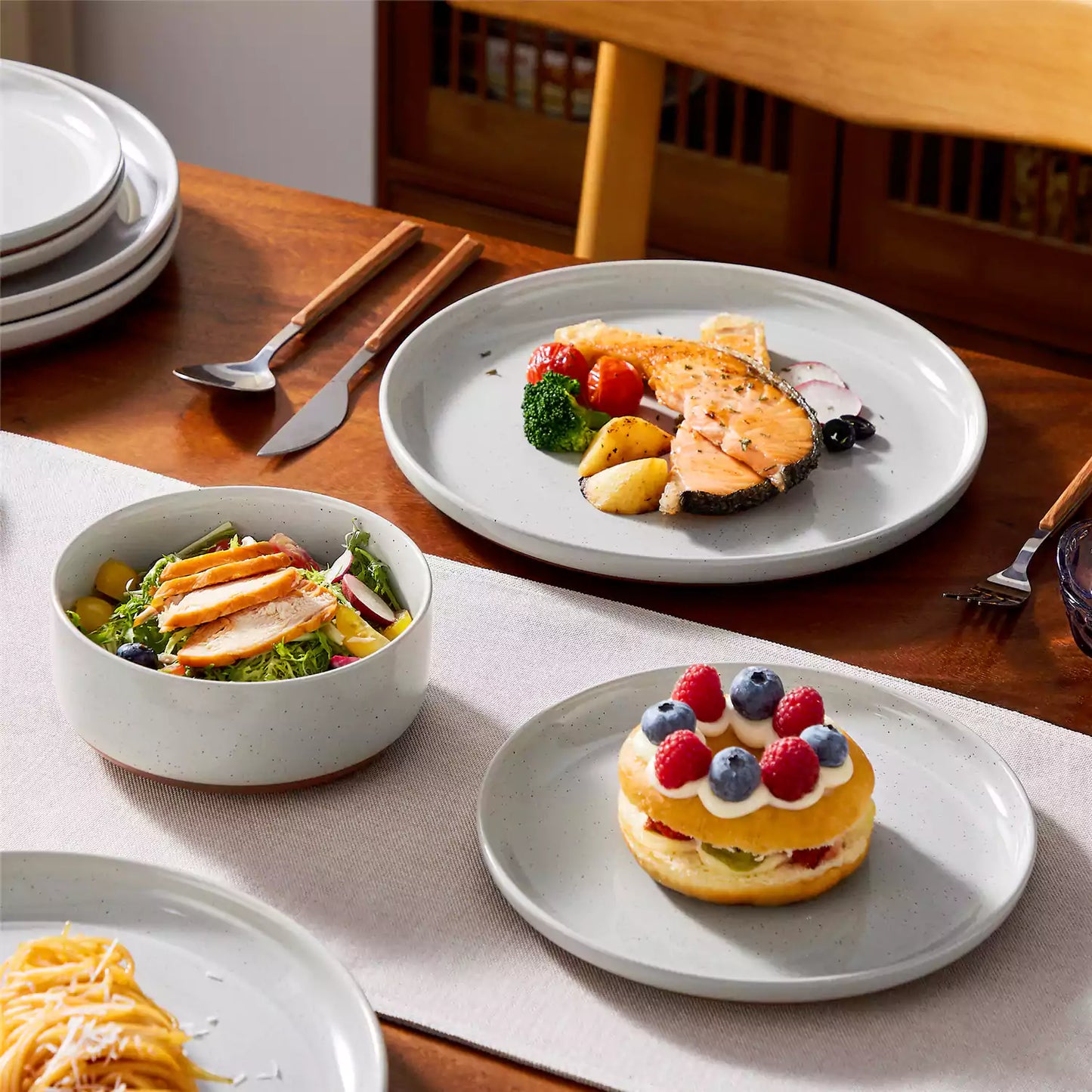 Farmhouse 18 Piece Stoneware Dinnerware Set, serves 6
