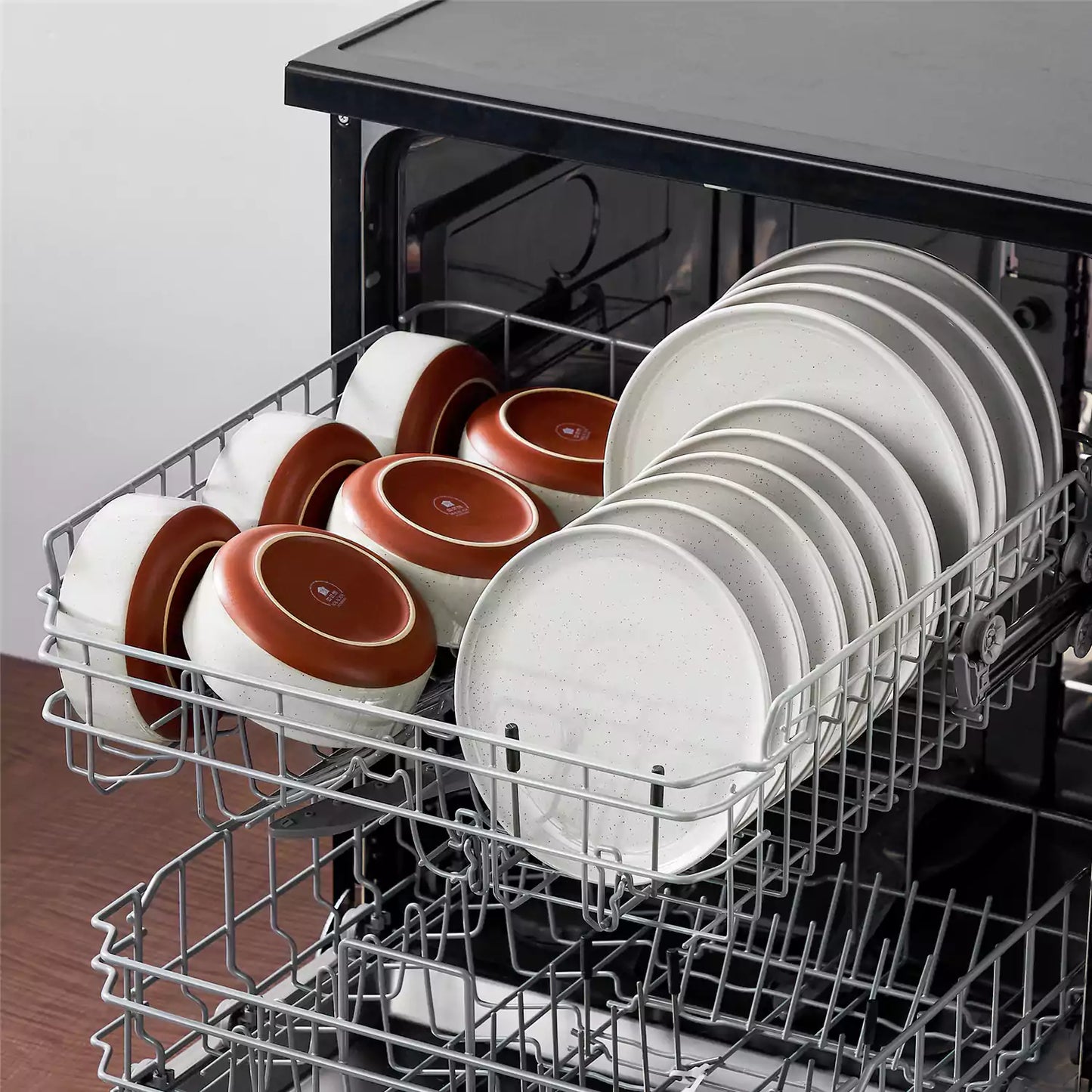 Farmhouse 18 Piece Stoneware Dinnerware Set, serves 6