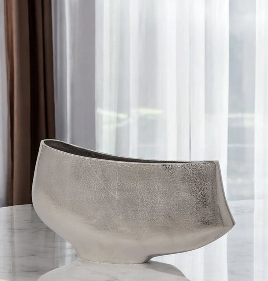 Pure Chic Elegance Table Vase
